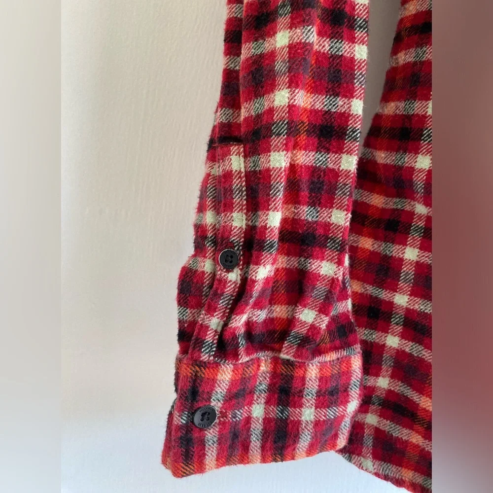 Woolrich Pemberton flannel Button Down Shirt Women’s Size Small Cotton Plaid